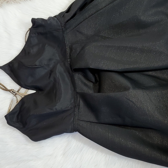 Fashion Nova metallic dress - Picture 3 of 9